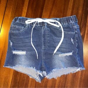 Women's Elastic Waist Jean Shorts!